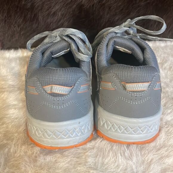 Saucony running shoes 10.5 (5000E)